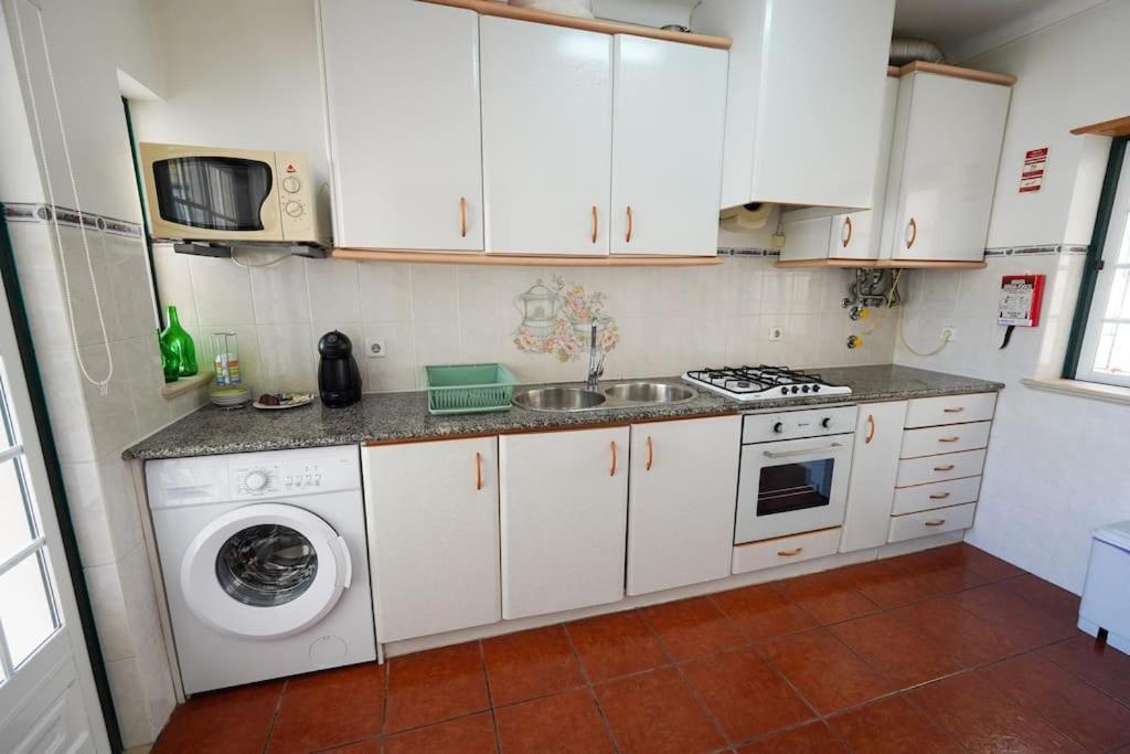 Pe N'Areia Apartment Sao Martinho do Porto Bagian luar foto