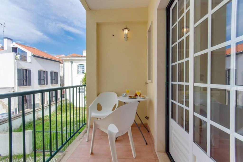 Pe N'Areia Apartment Sao Martinho do Porto Bagian luar foto